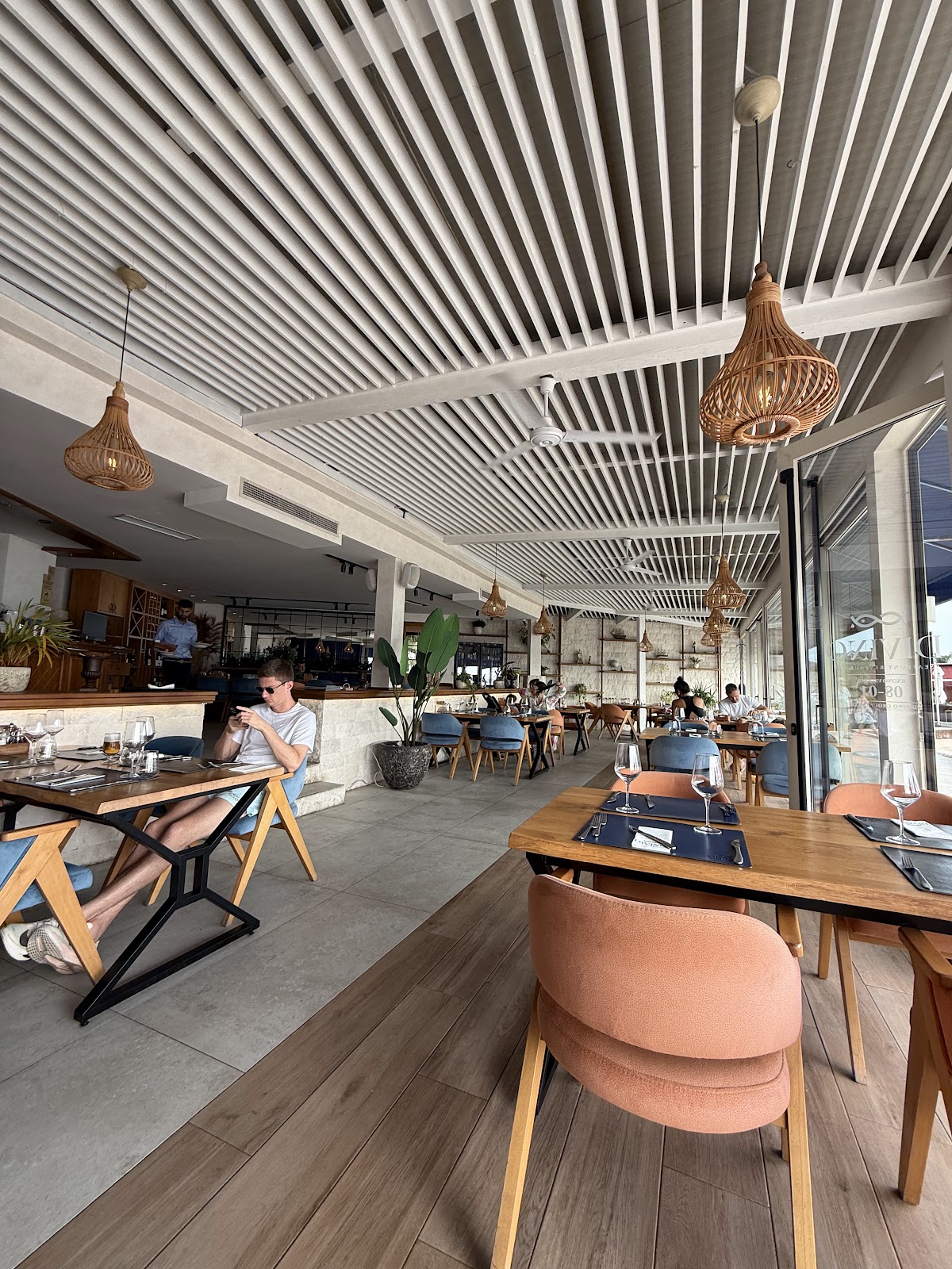 Divino - Seafront Restaurant Photo 8