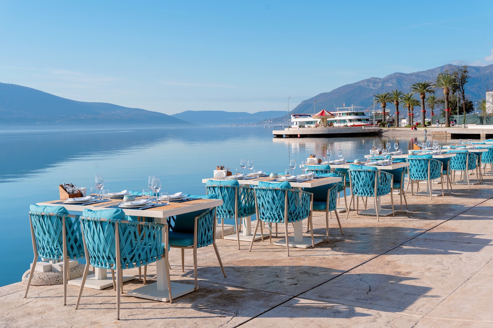 Divino - Seafront Restaurant Photo 2